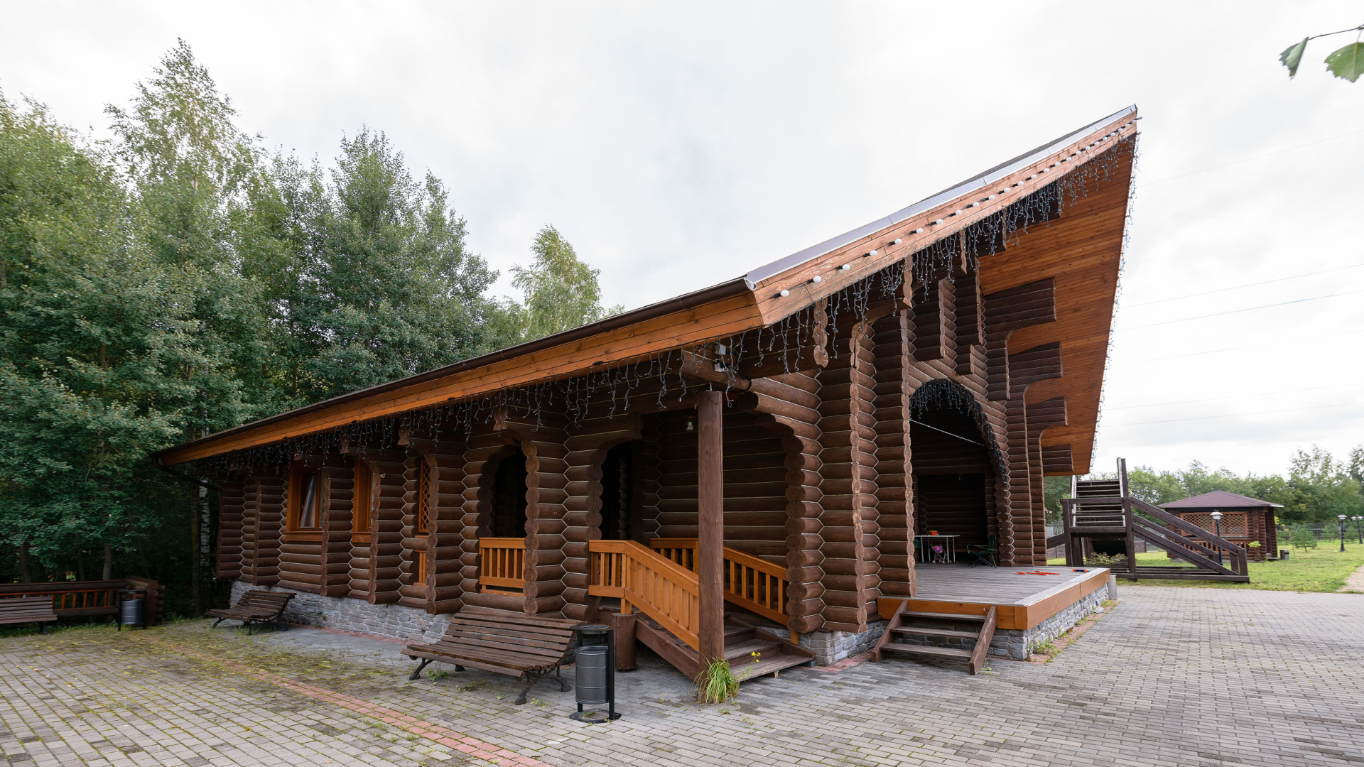 Номер 4-х местный 2-х комн. пентхауз Коттедж №10 в отеле lazurniy-bereg-na-oke