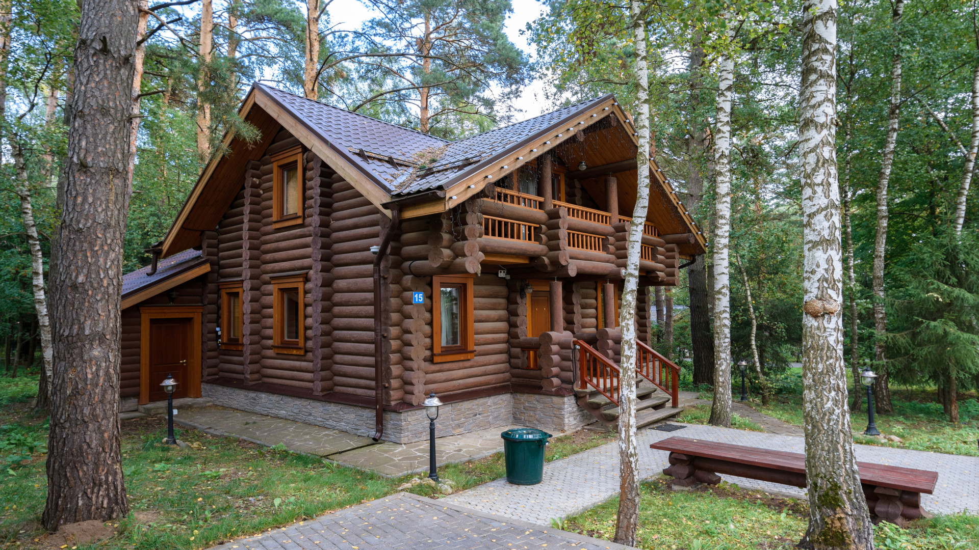 Номер 4-х местный 2-х комн. пентхауз Коттедж №15 в отеле lazurniy-bereg-na-oke